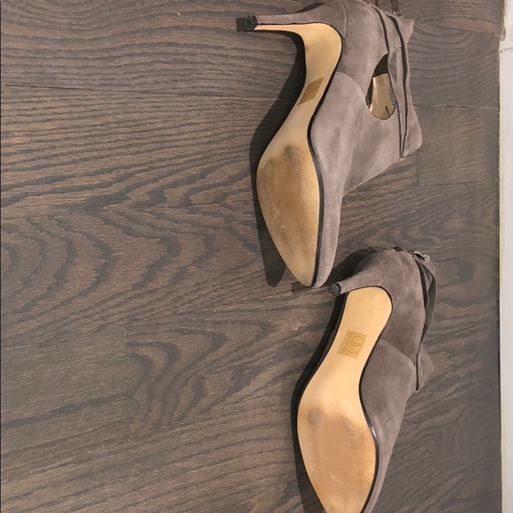 Gently Used Gorgeous Sued High Heels - Picture 6 of 6